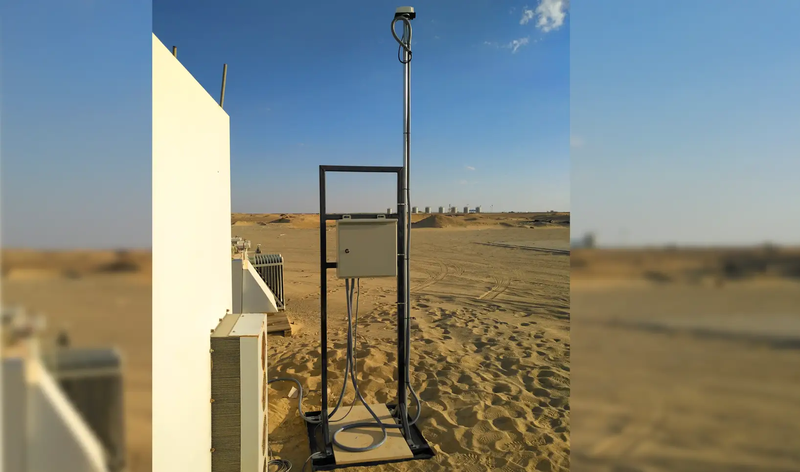 Satellite-Enabled IoT in O&G Field Ops